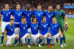 开云体育官方网站-意大利足球联赛中球员实力的对比分析