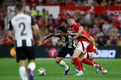 开云体育下载-尤文碾压墨西哥，罗本制霸全场的简单介绍